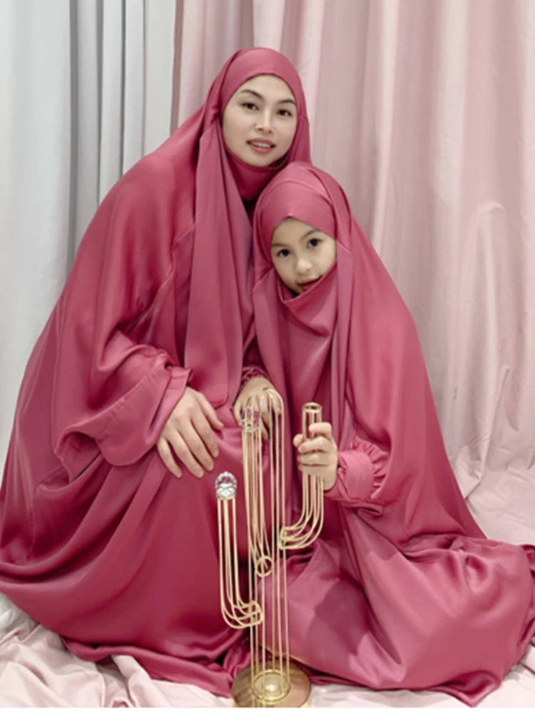 Two Piece Set Prayer Garment Dress Muslim Women Mommy Kids Girls Family Matching Sets Abaya  Long Khimar Musulman Skirt jilbab